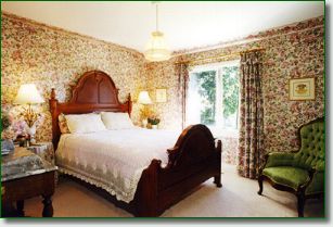 victorian suite bedroom